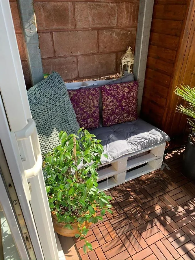 Apartment Pass The Keys Lovely 2Bedroom Flat With Balcony Edinburgh Großbritannien