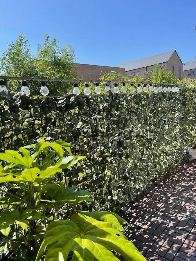 Pass The Keys Lovely 2Bedroom Flat With Balcony Edinburgh