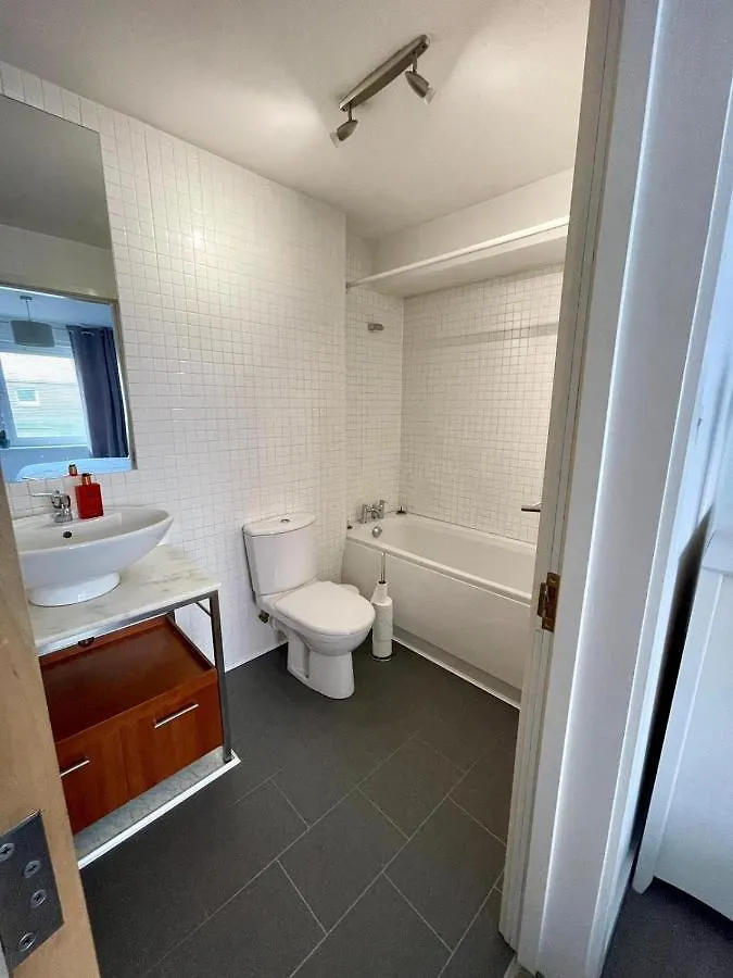Pass The Keys Lovely 2Bedroom Flat With Balcony Edinburgh Großbritannien
