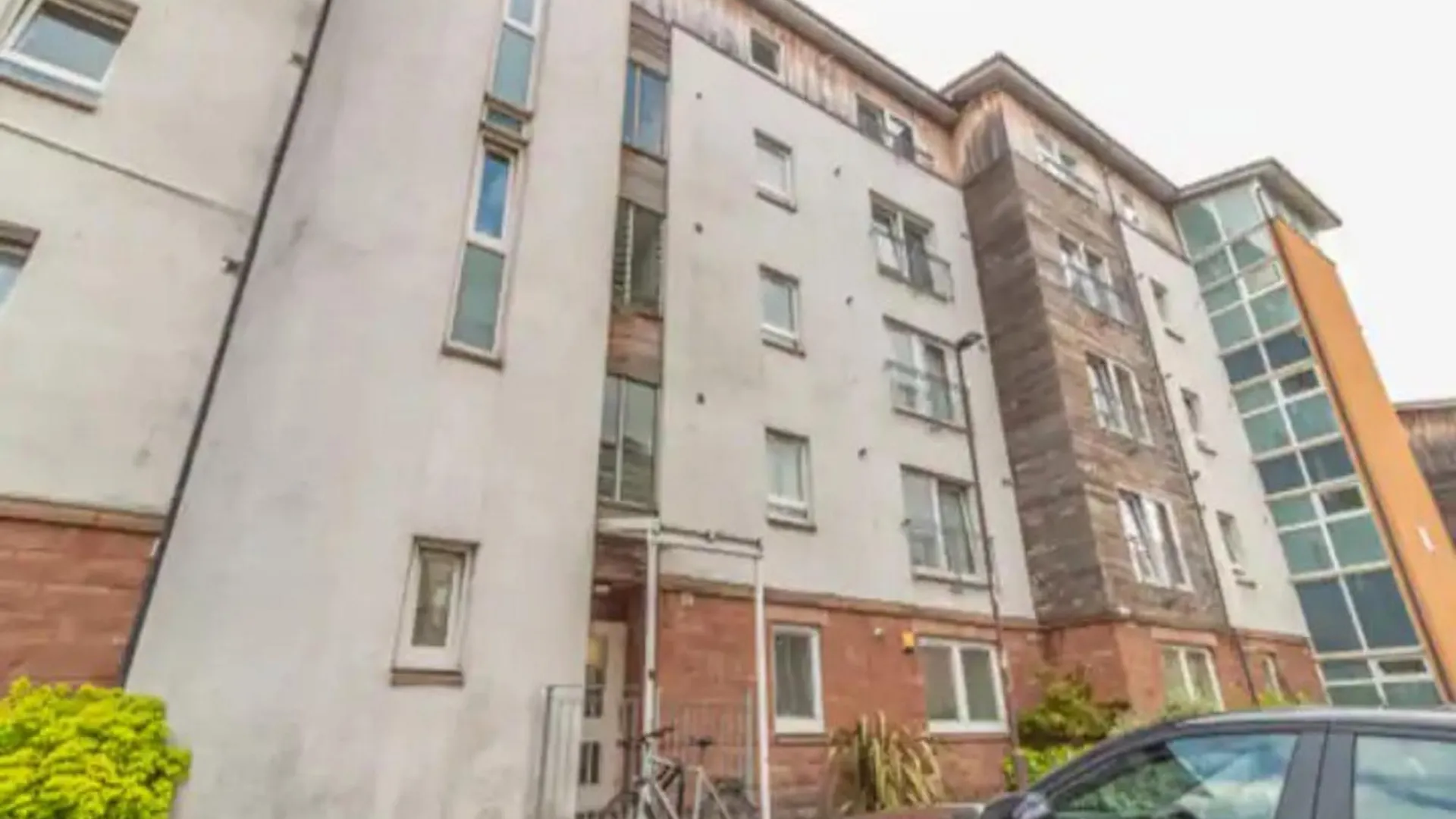 Apartment Pass The Keys Lovely 2Bedroom Flat With Balcony Edinburgh