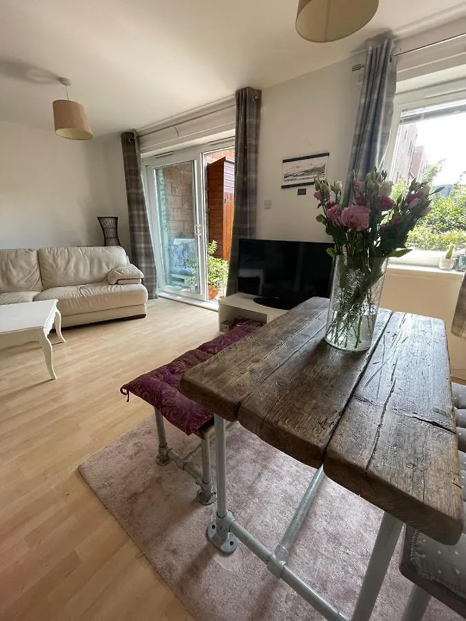 אדינבורו Pass The Keys Lovely 2Bedroom Flat With Balcony 0*,  בריטניה